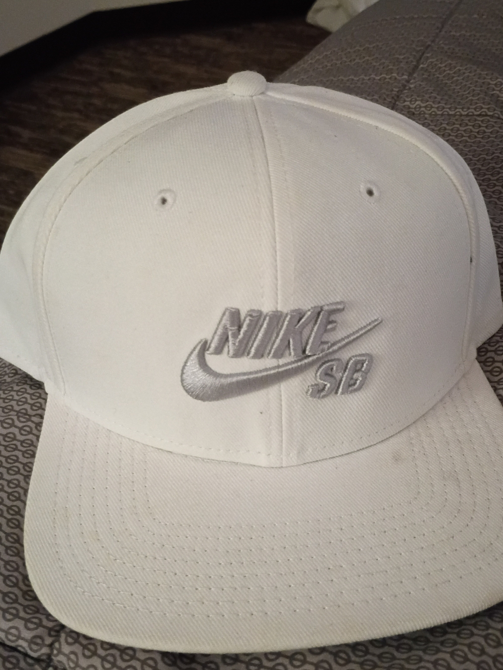 Nike SB White and Silver Snapback Hat